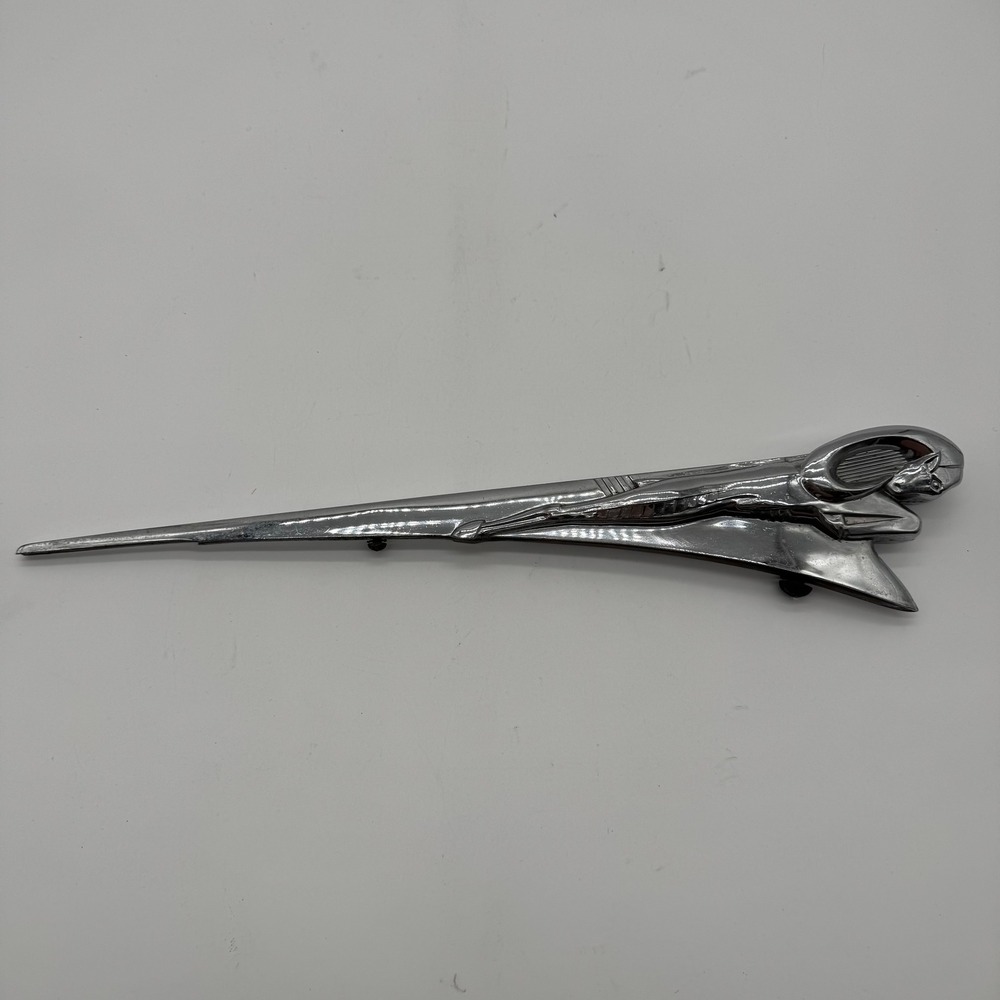 1946-48 Dodge D24 Passenger Car Ram Hood Ornament Chrome 1158552 Vintage